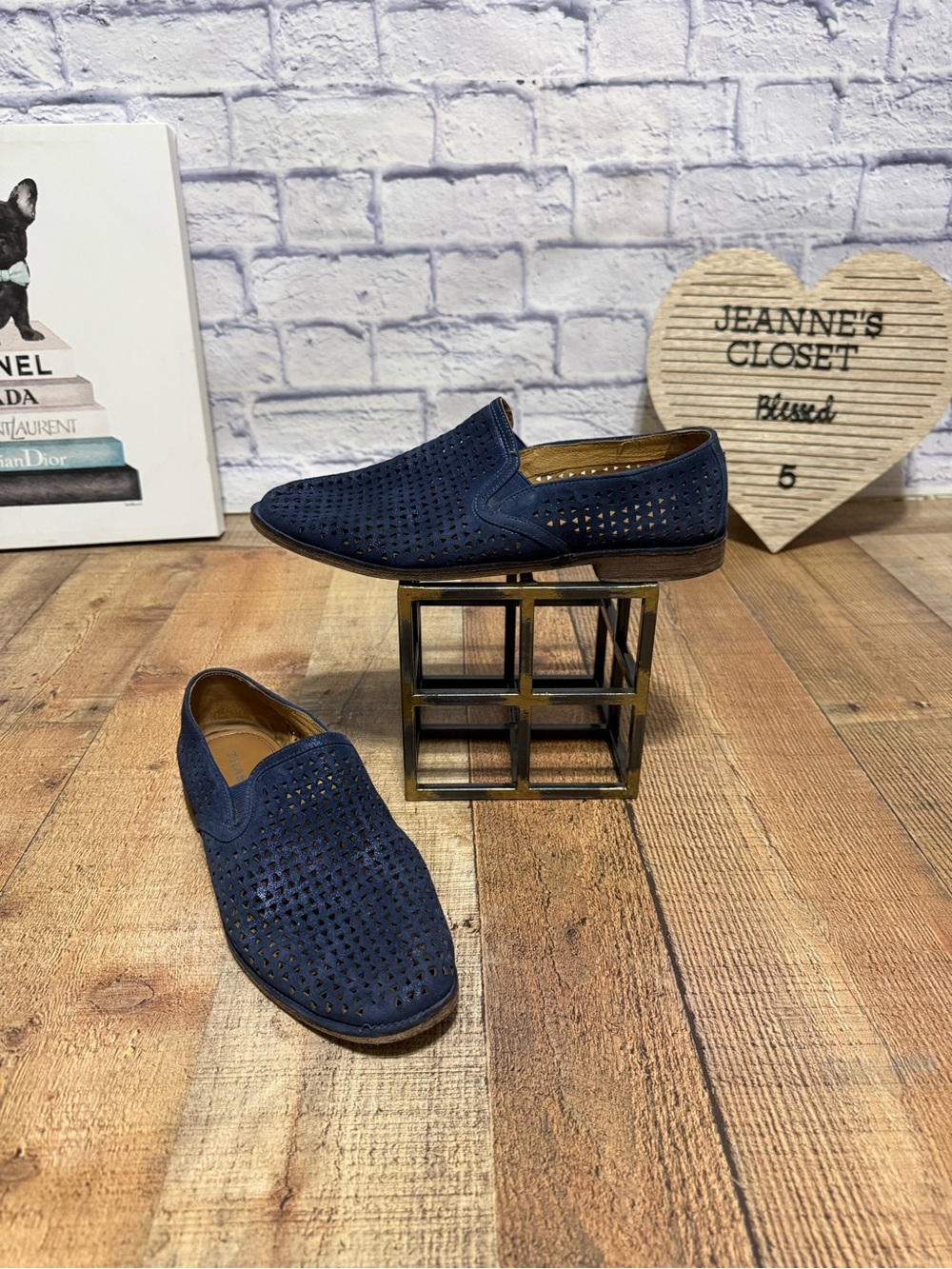 Trask Ali Perforated Suede Loafers Womens 11 Italian Suede blue